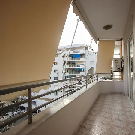 Apartment Johan's Tirana